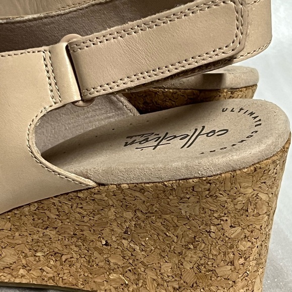 Clarks Collection Womens B Cream Wedges Sandals 10M Ankle Strap Cork Style Heel - Picture 10 of 16